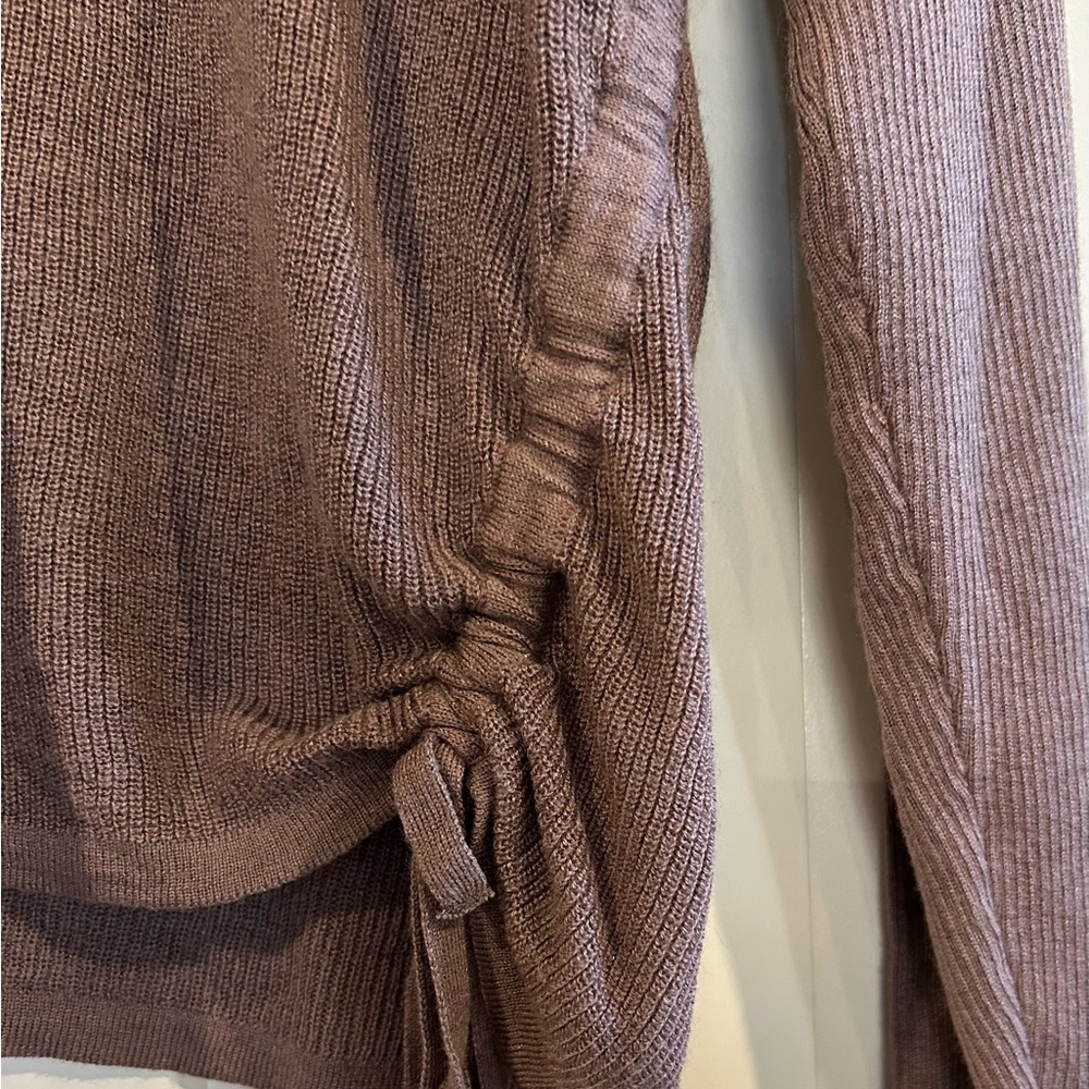 Express sweater - Picture 2 of 3
